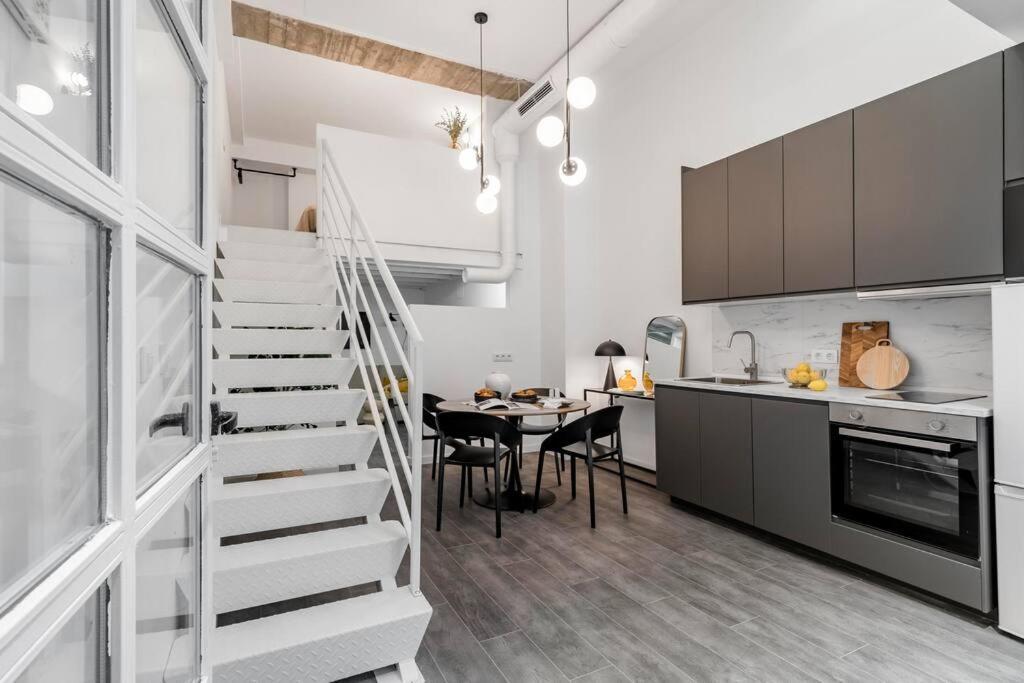 דירות מדריד Beautiful And Cosy Flat La Latina-Rastro-Der מראה חיצוני תמונה